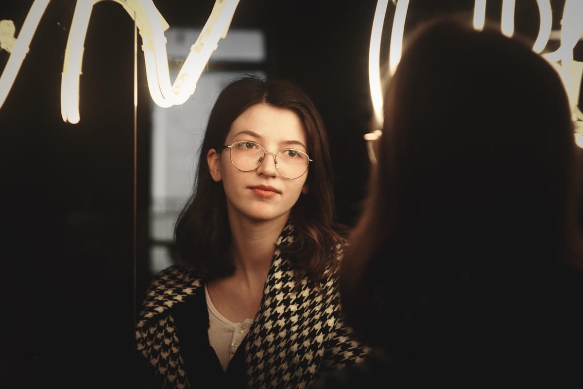 Busquei a luz no lugar errado — até Jesus me encontrar